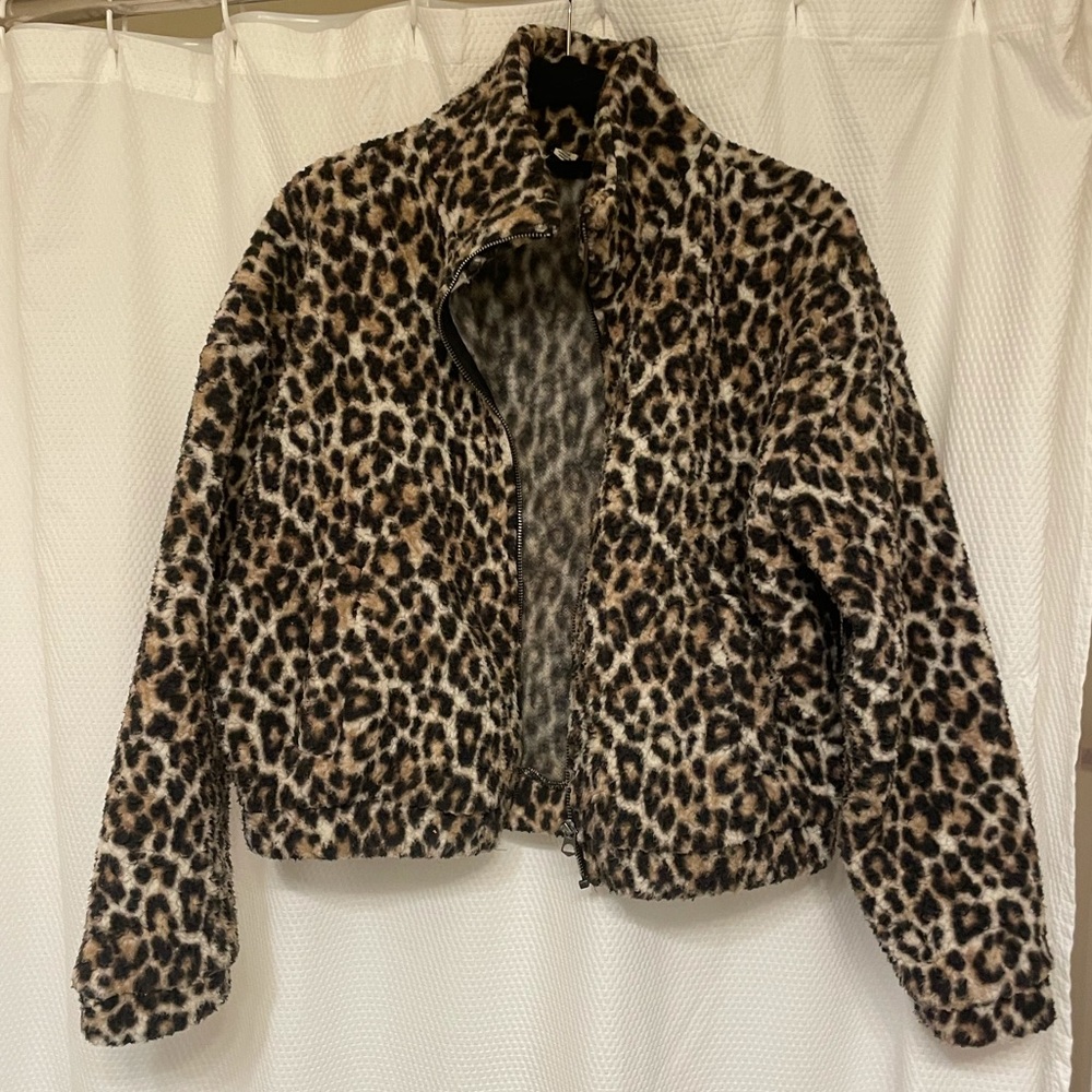 Leopard sherpa zip up
